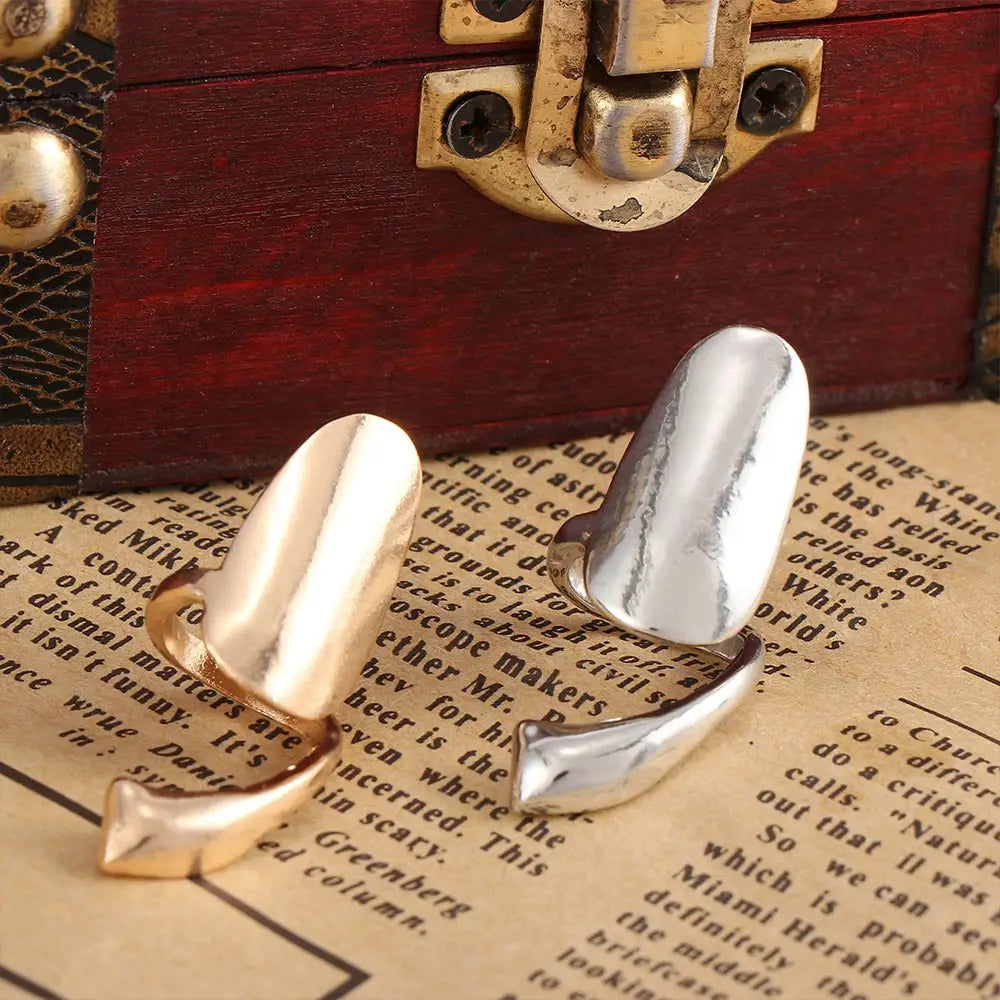 أظافر صناعية ومجوهرات حلقات معدنية نسائية بأسلوب بانك