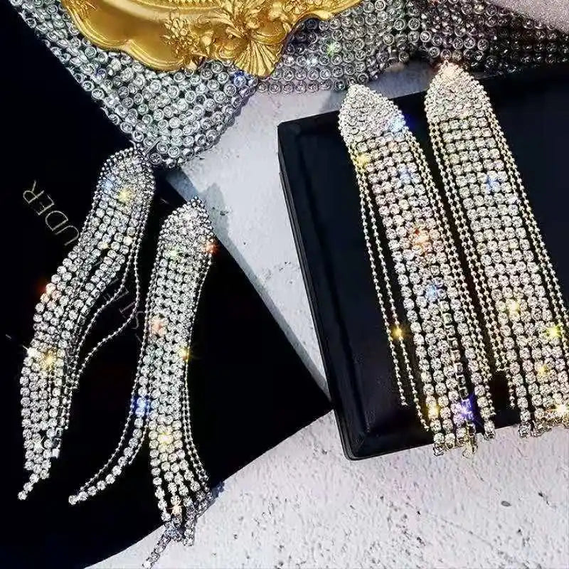أقراط هندسية بسيطة من الكريستال الأسود والرمادي للنساء