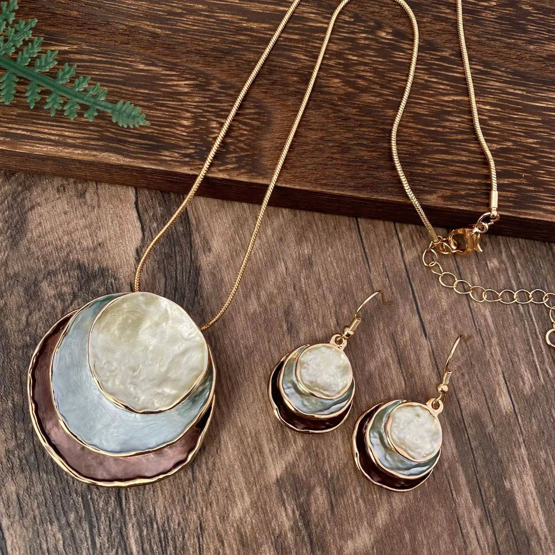 Vintage Layered Earring Necklace Set with Circular Pendants
