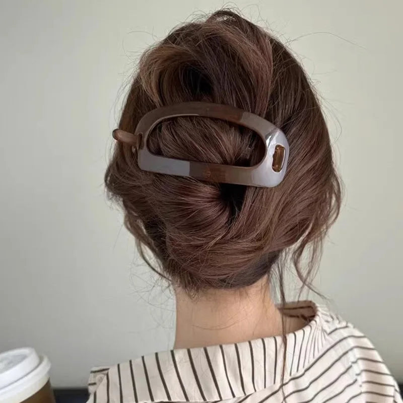 مشابك شعر بيضاوية فارغة بتصميم عتيق