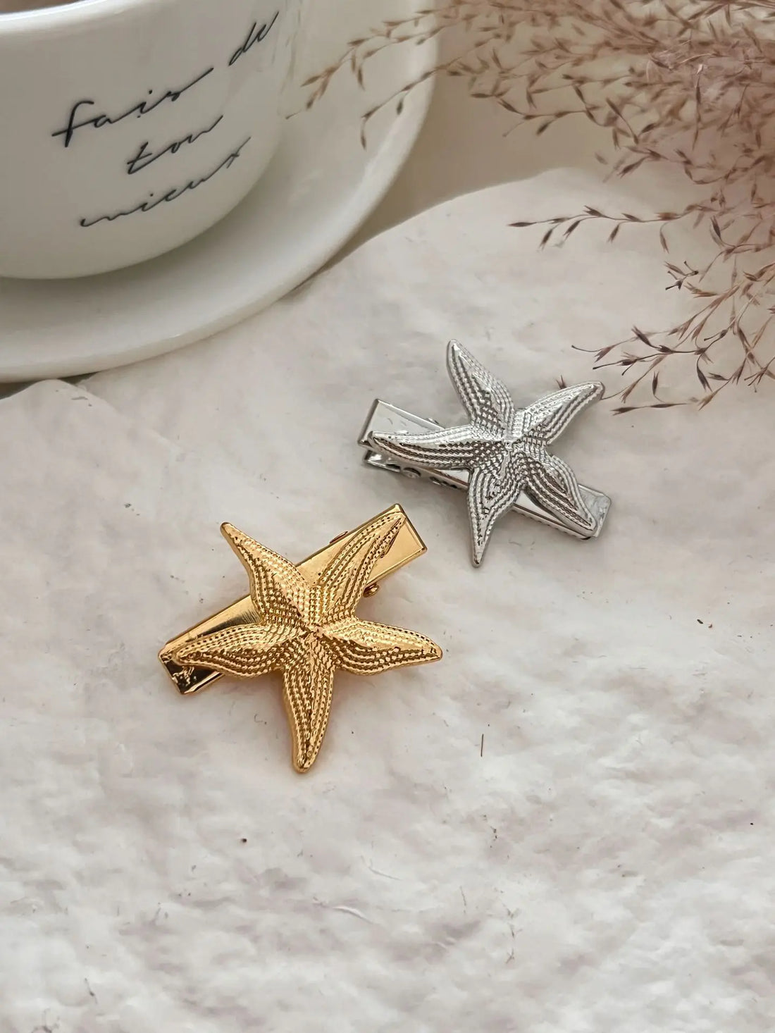 Ocean Style Hair Clips with Scallop and Starfish Design