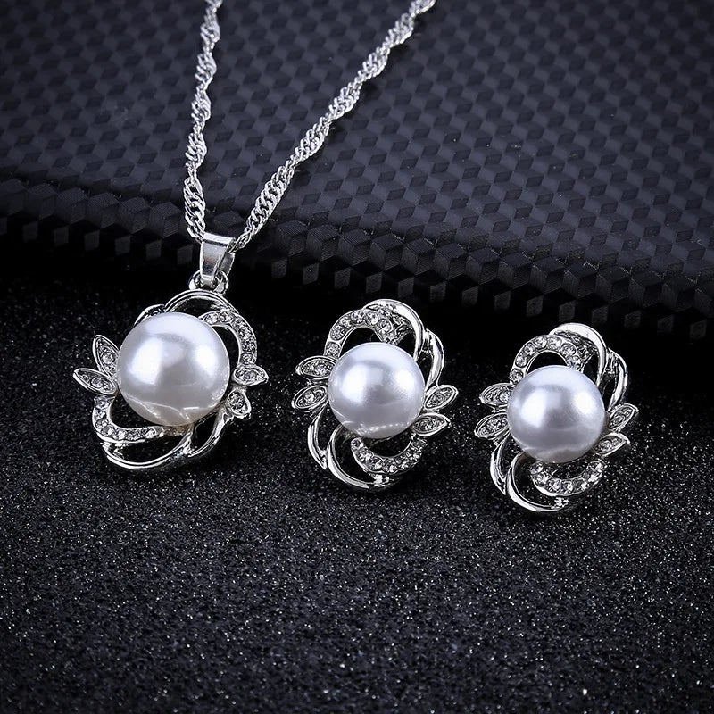 Elegant Pearl Bridal Jewelry Set