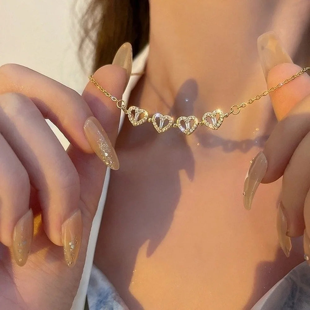 Clover Heart Magnetic Pendant Necklace for Women