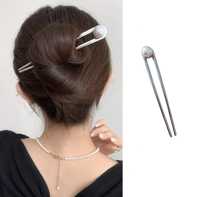 Heart Geometric Hairpin