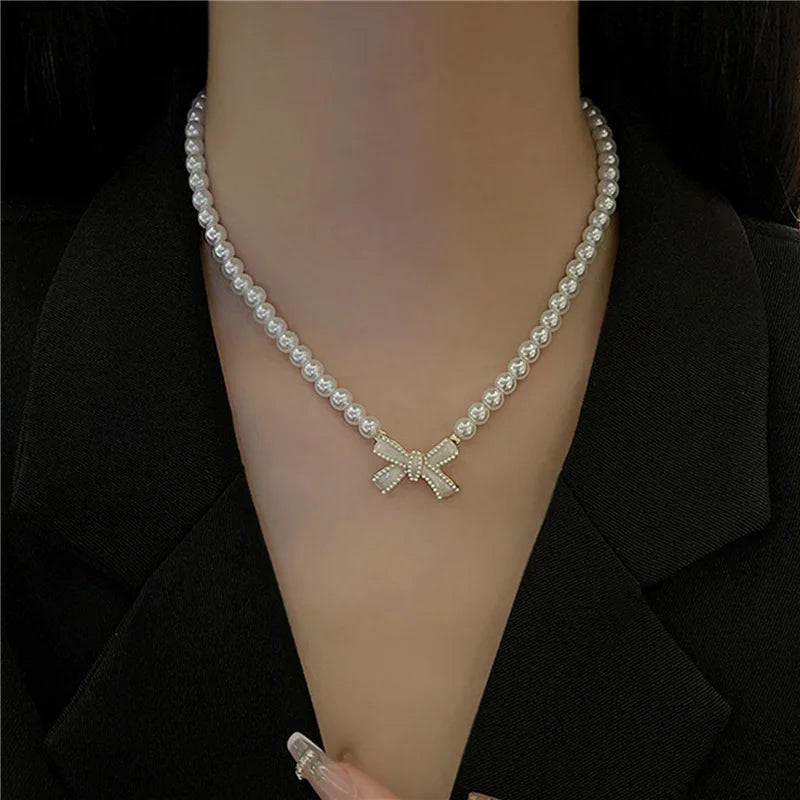 Coquette Pearl Heart Pendant Necklace