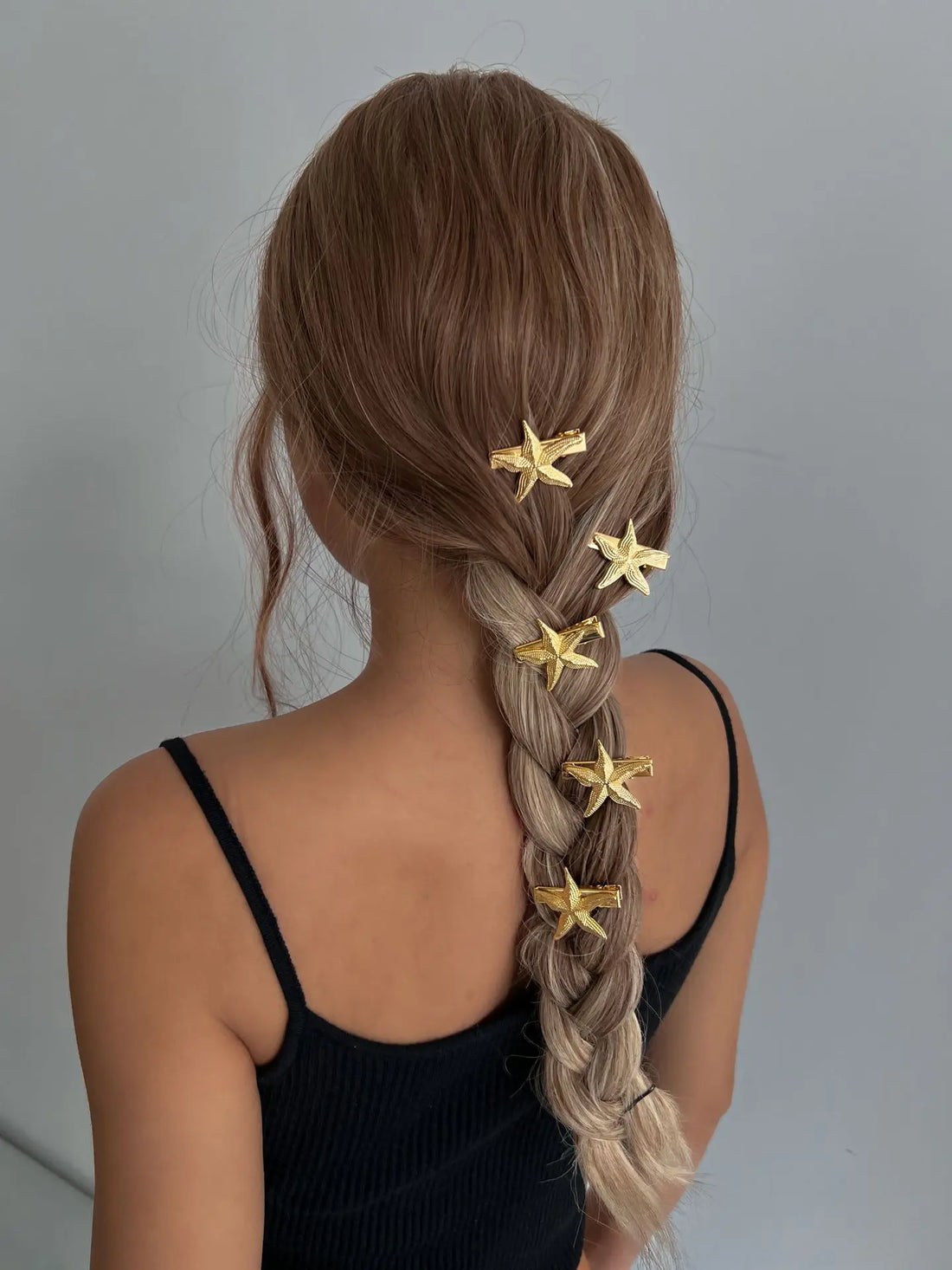 Ocean Style Hair Clips with Scallop and Starfish Design
