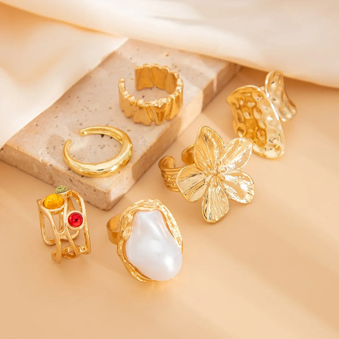 Gold Flower Crystal Baroque Pearl Ring