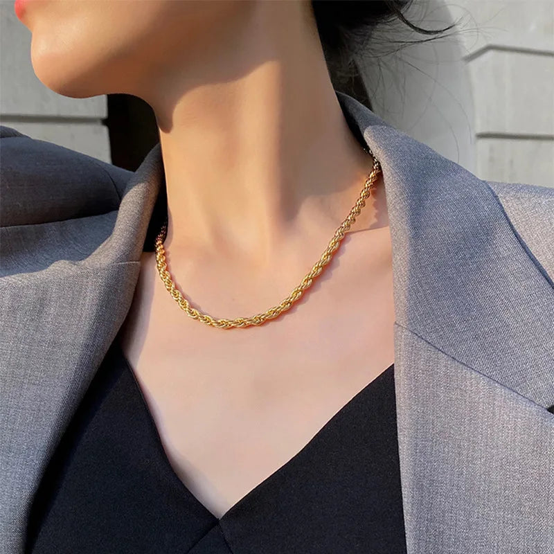 سلسلة معدنية مجدولة بتصميم قوطى للرجال والنساء