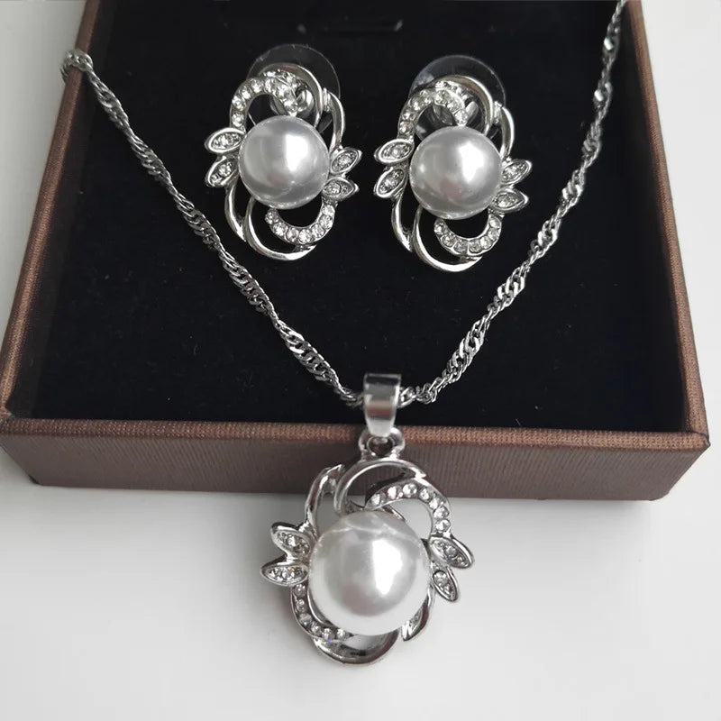 Elegant Pearl Bridal Jewelry Set