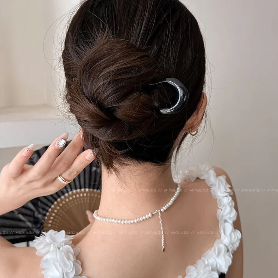 Retro Black U-Shaped Hairpin