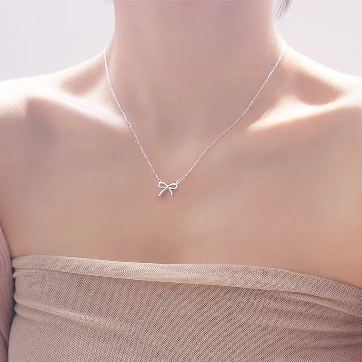 Delicate Silver Bowknot Necklace