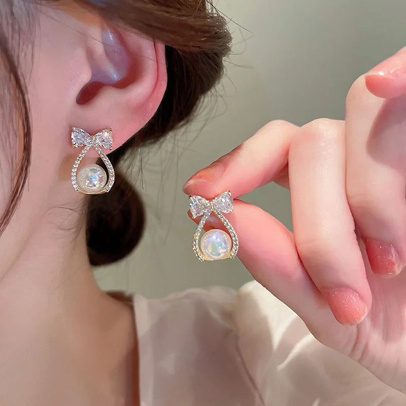 Opal G-Letter Rhinestone Stud Earrings