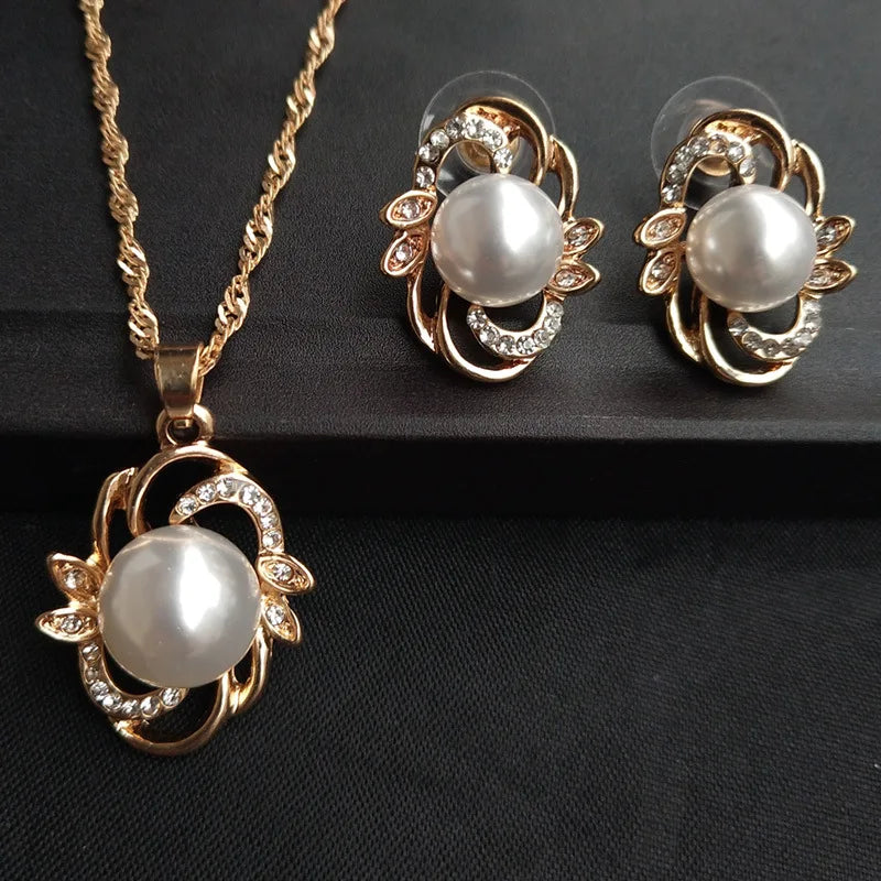 Elegant Pearl Bridal Jewelry Set