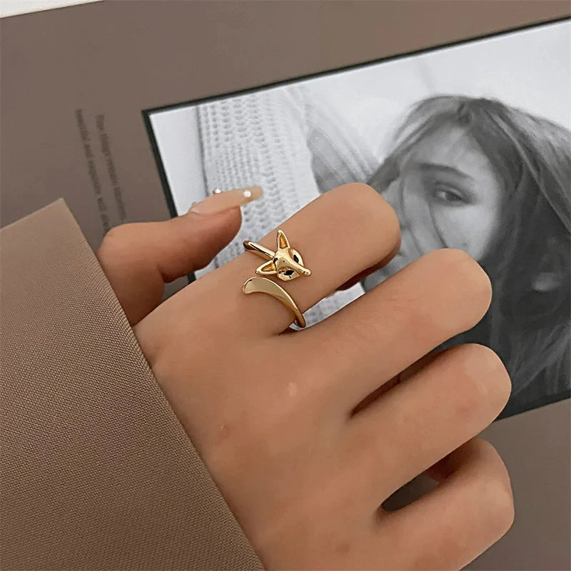 خاتم ثعلب نسائي قابل للتعديل بتصميم حيواني أنيق
