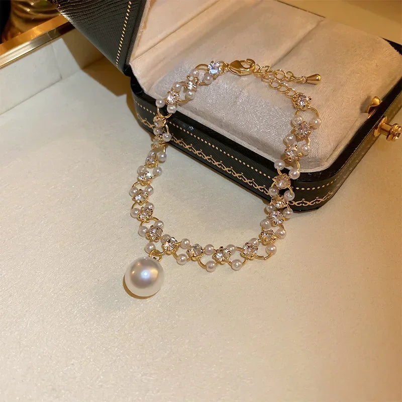 Stretchable Pearl Bracelet Women