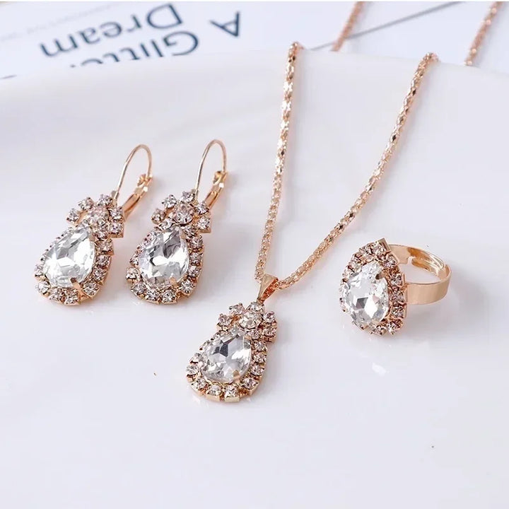 King Three-Piece Jewelry Set