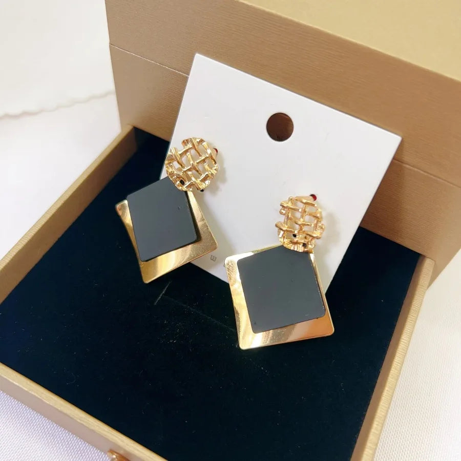 Women's Double Color Rhombus Earrings