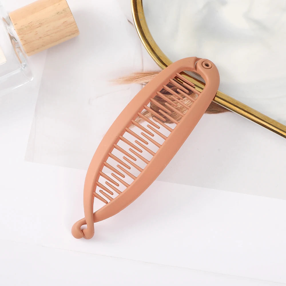 Matte Fish Shaped Hairpin