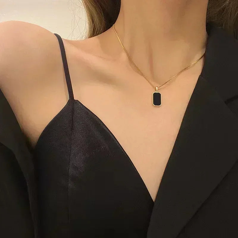 Black Square Pendant Choker Necklace