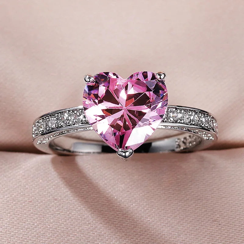 Luxury Pink Heart Solitaire Engagement Ring