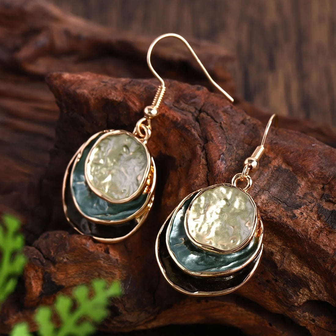 Vintage Layered Earring Necklace Set with Circular Pendants